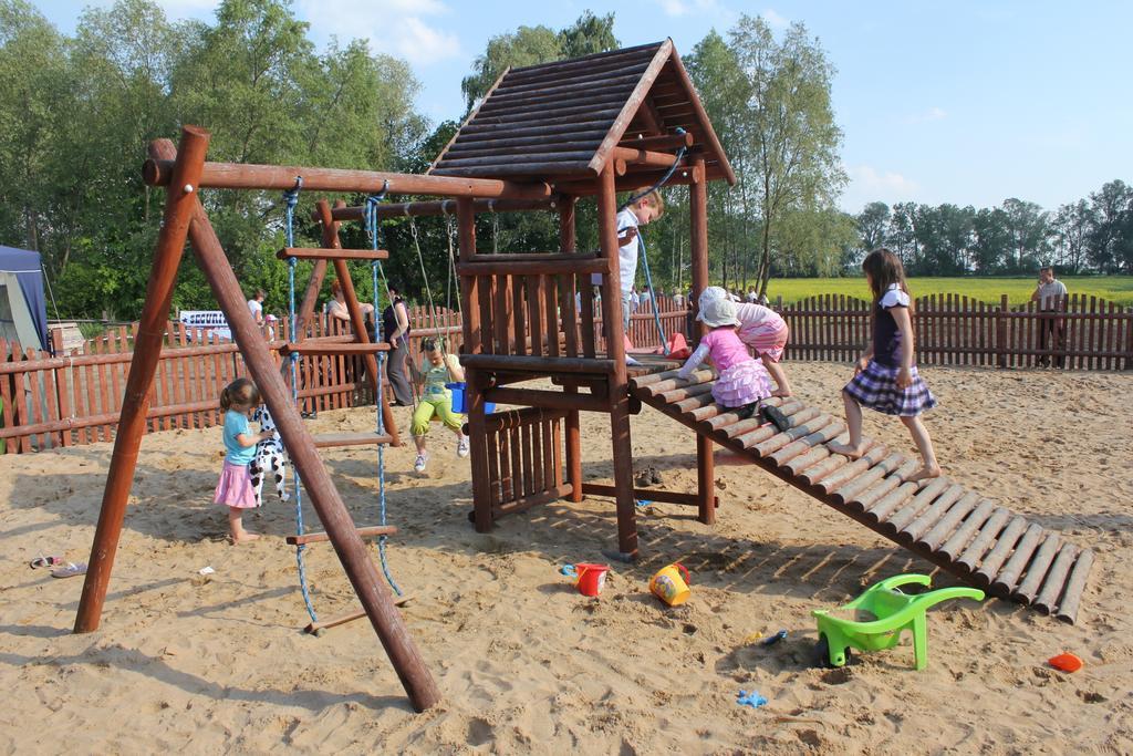 Pawlakowa Zagroda Hotel Grabiny-Zameczek Ngoại thất bức ảnh
