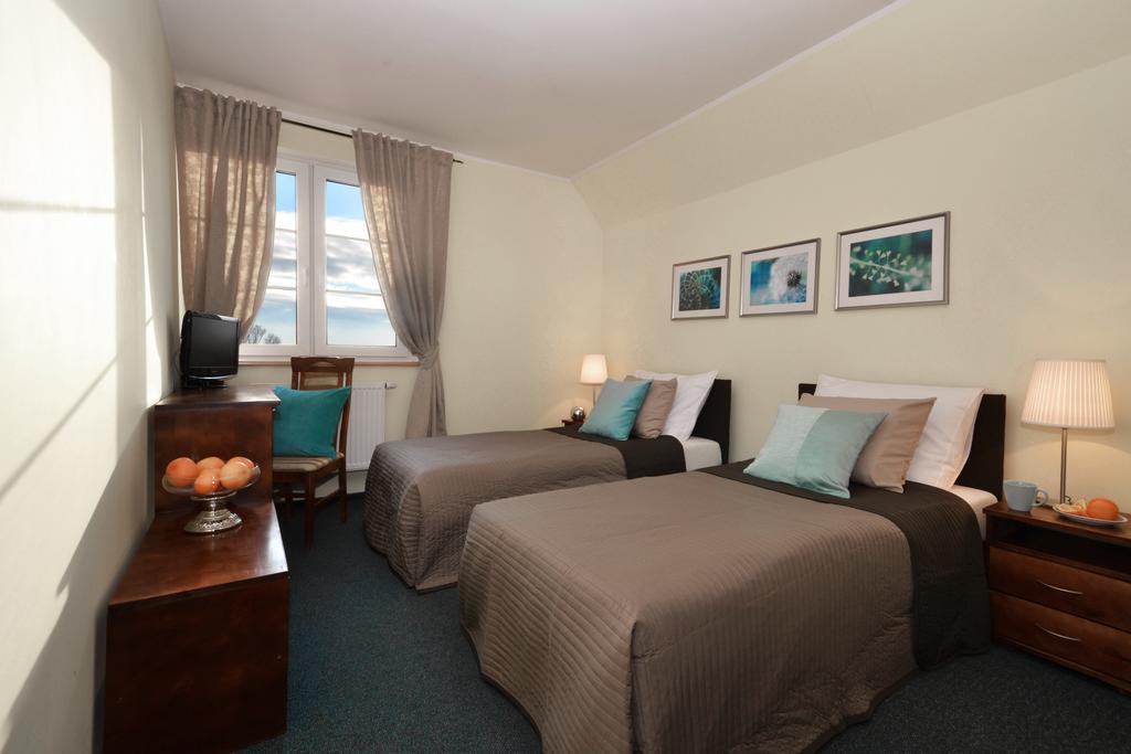 Pawlakowa Zagroda Hotel Grabiny-Zameczek Phòng bức ảnh